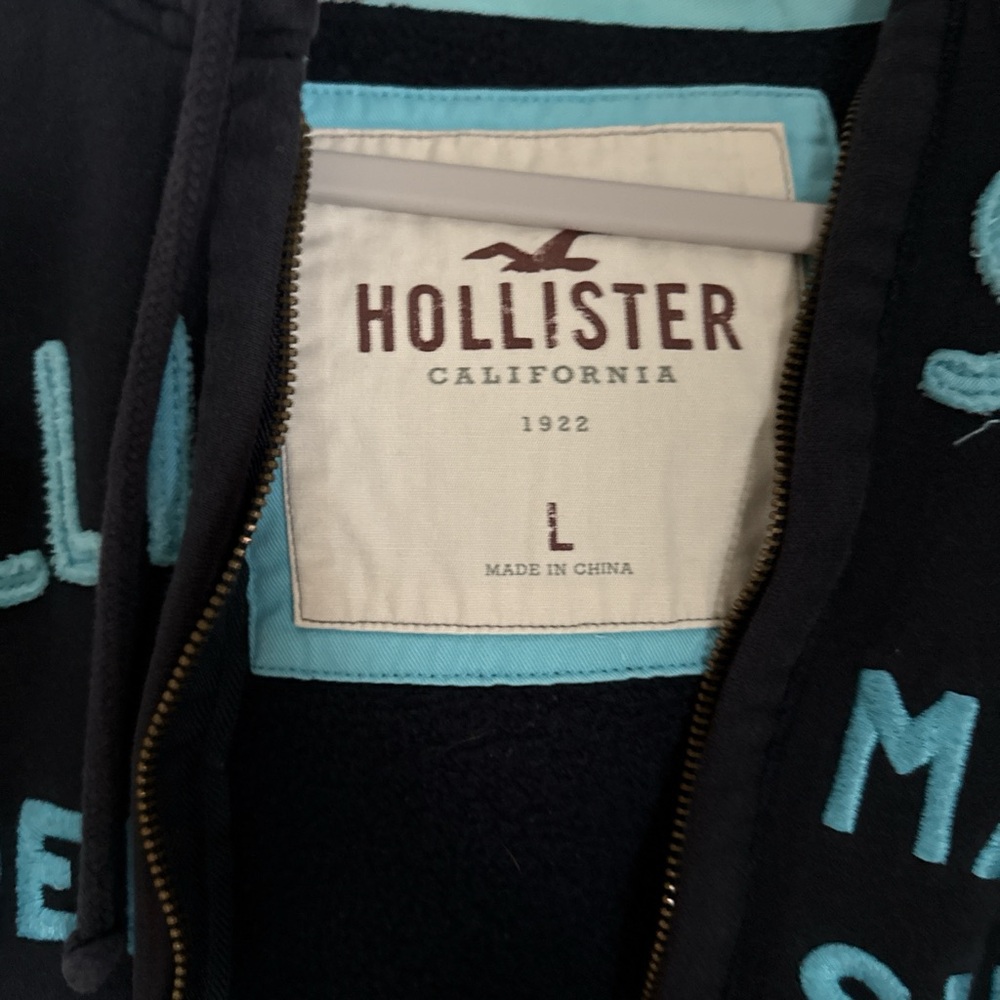 Hollister Black Hoodie with Teal/Seafoam Applique - Picture 4 of 4
